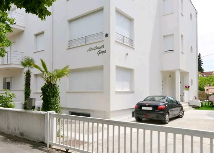 Deluxe Goya Apartmán