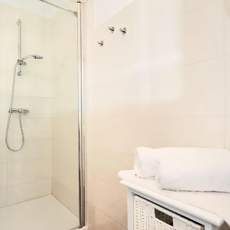 Deluxe Goya Апартаменты *