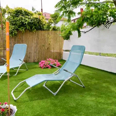 Deluxe Goya Apartment