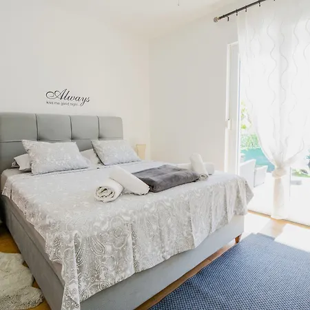 Apartman Deluxe Goya *